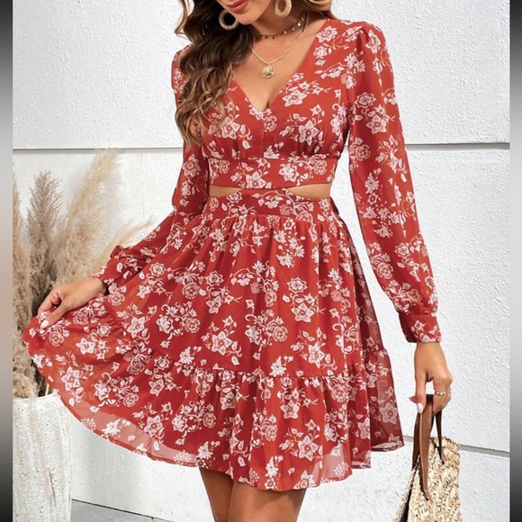 Boho floral print cutout long sleeve dress - Picture 7 of 10